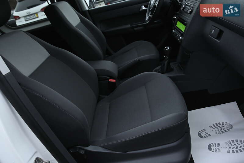 Volkswagen Caddy 2012