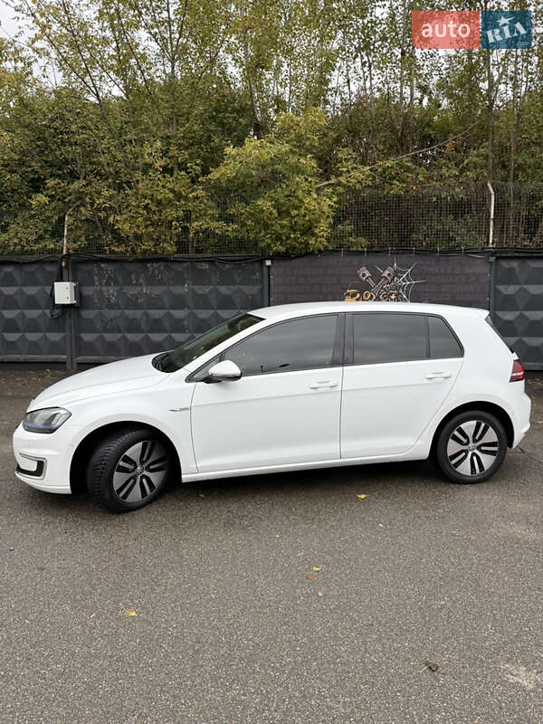 Volkswagen e-Golf 2014
