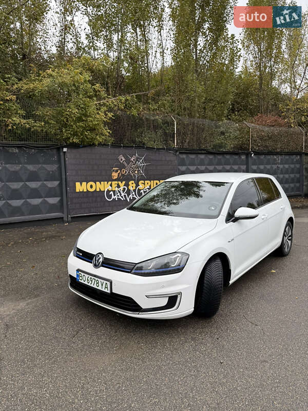 Volkswagen e-Golf 2014