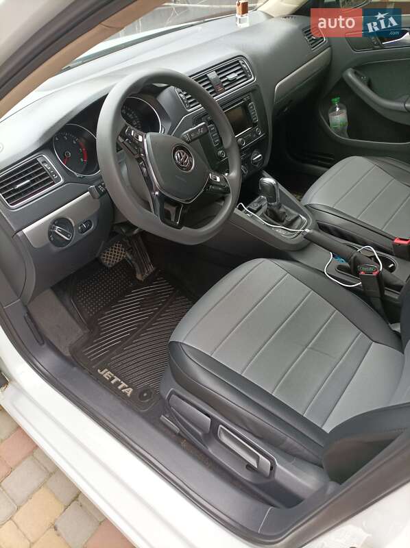 Volkswagen Jetta 2014