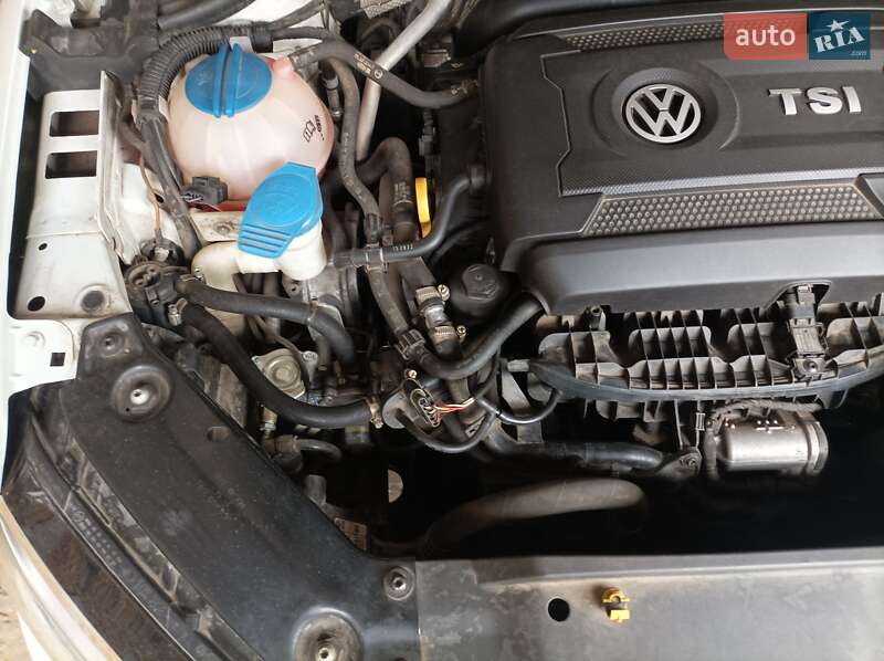 Volkswagen Jetta 2014