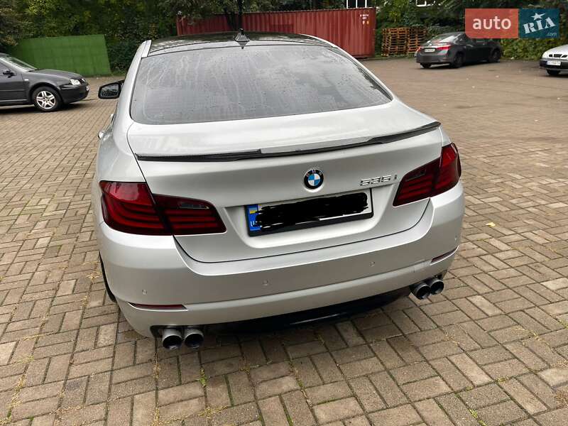 BMW 5 Series 2011
