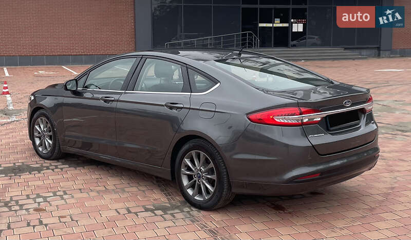 Ford Fusion 2017