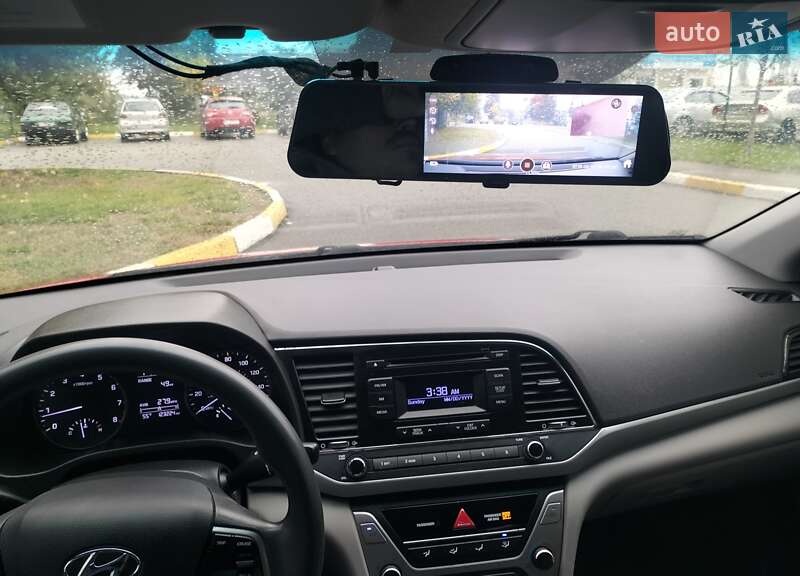 Hyundai Elantra 2016