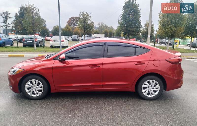 Hyundai Elantra 2016