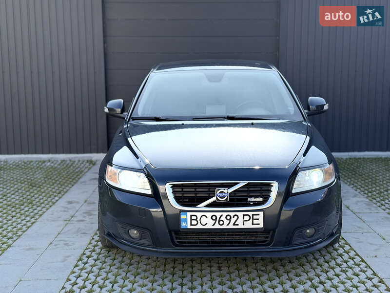 Volvo V50 2010