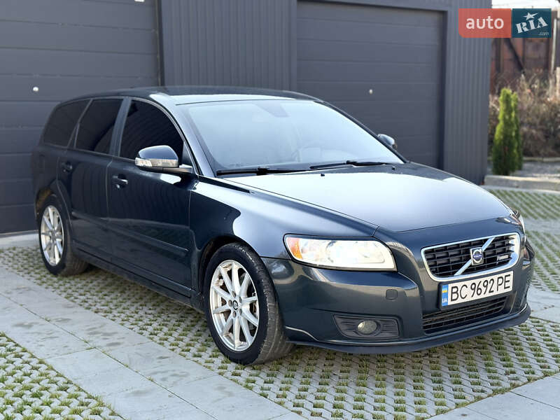 Volvo V50 2010