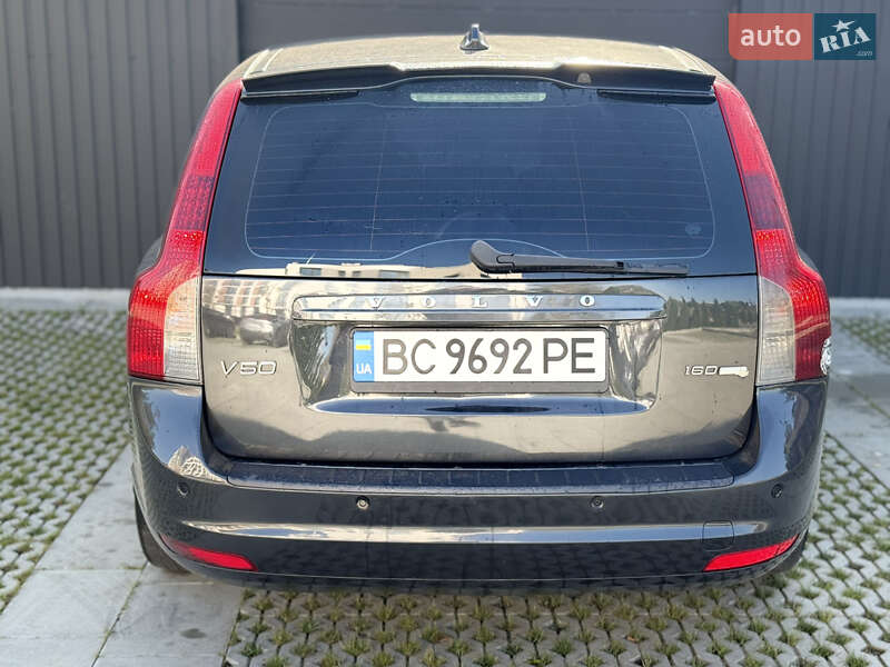 Volvo V50 2010