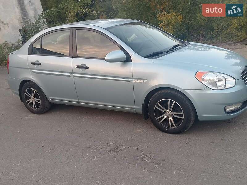Hyundai Accent 2008