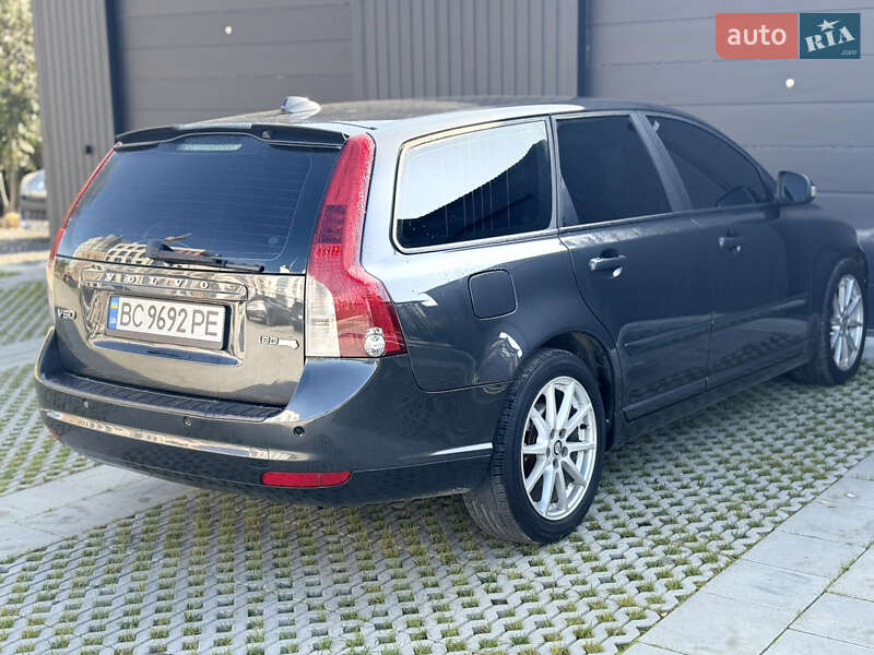 Volvo V50 2010