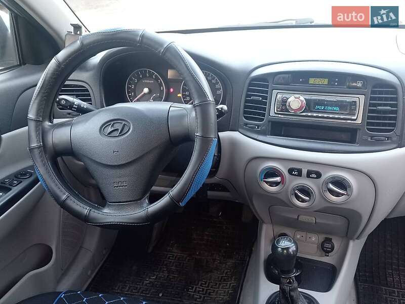 Hyundai Accent 2008