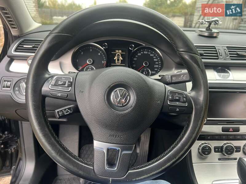 Volkswagen Passat 2013