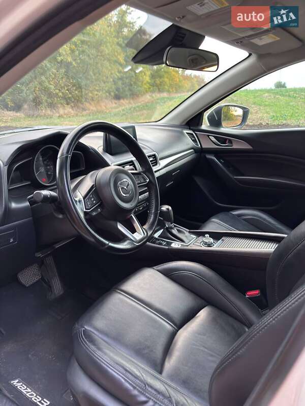 Mazda 3 2016