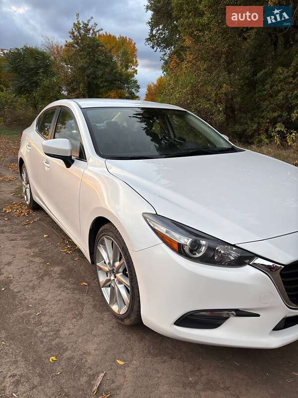 Mazda 3 2016