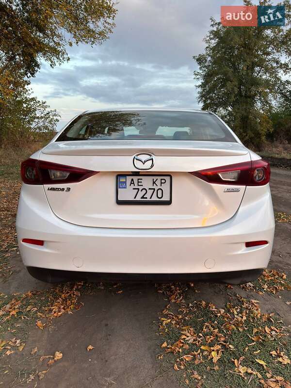 Mazda 3 2016
