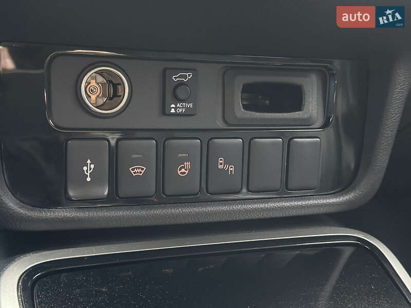 Mitsubishi Outlander 2021