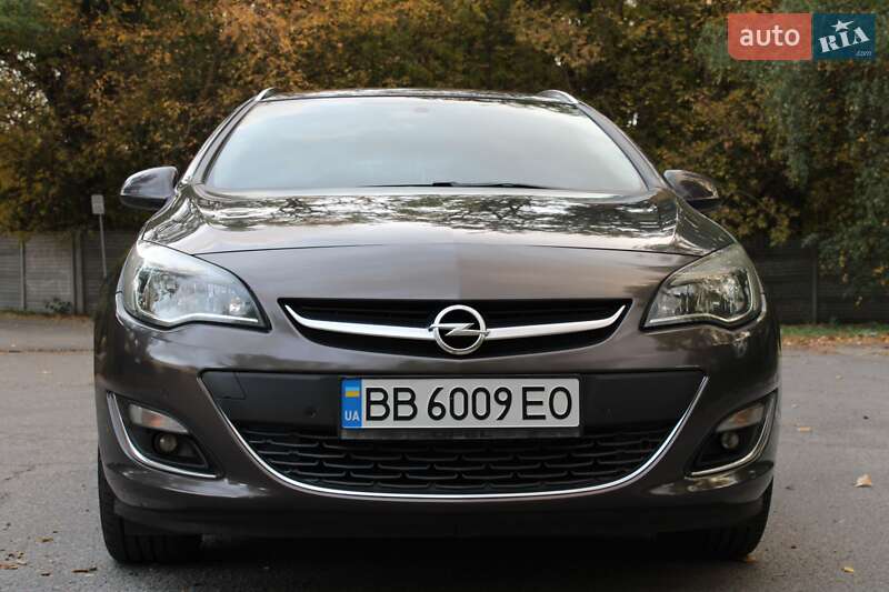 Opel Astra 2012