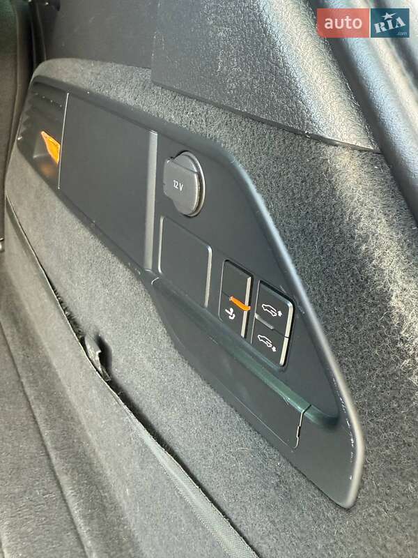 Volkswagen Touareg 2012