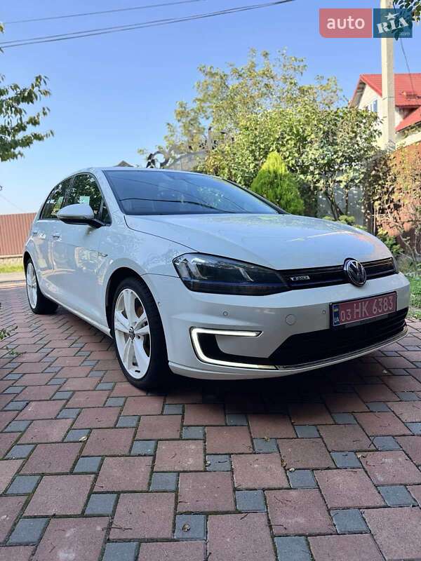 Volkswagen e-Golf 2014