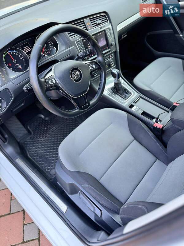 Volkswagen e-Golf 2014