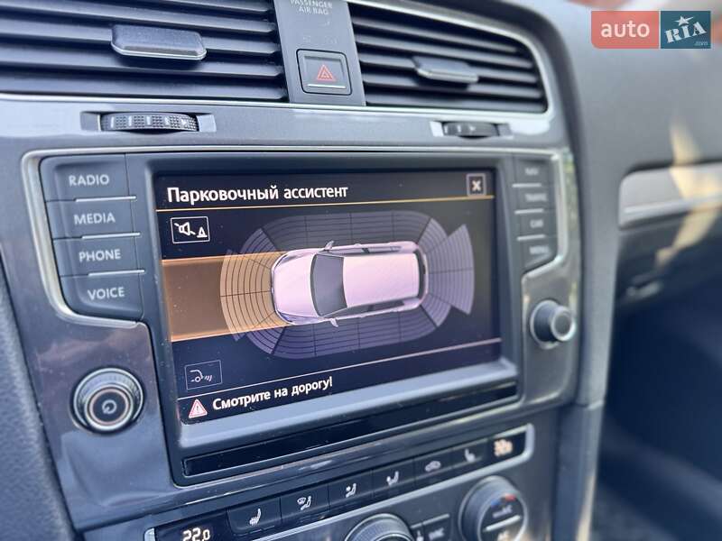 Volkswagen e-Golf 2014