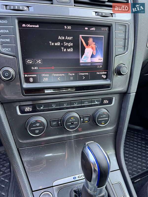 Volkswagen e-Golf 2014