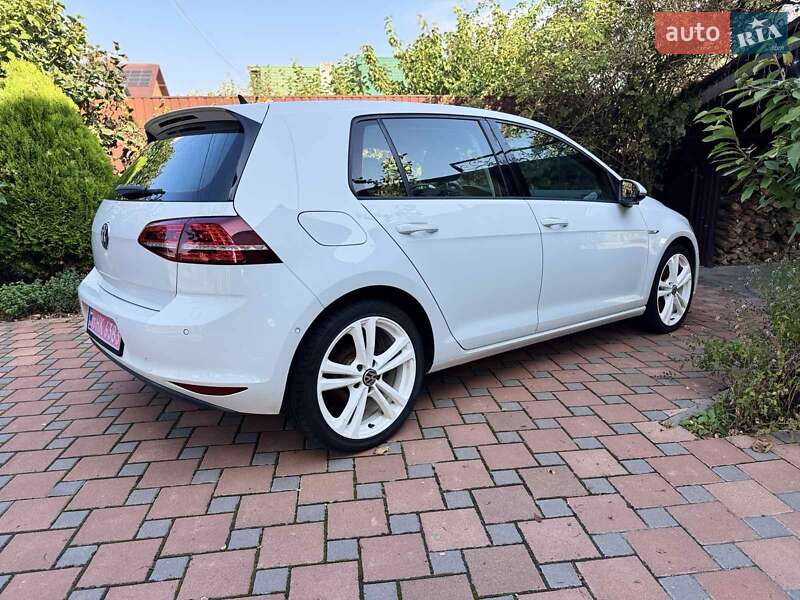 Volkswagen e-Golf 2014