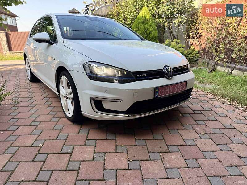 Volkswagen e-Golf 2014