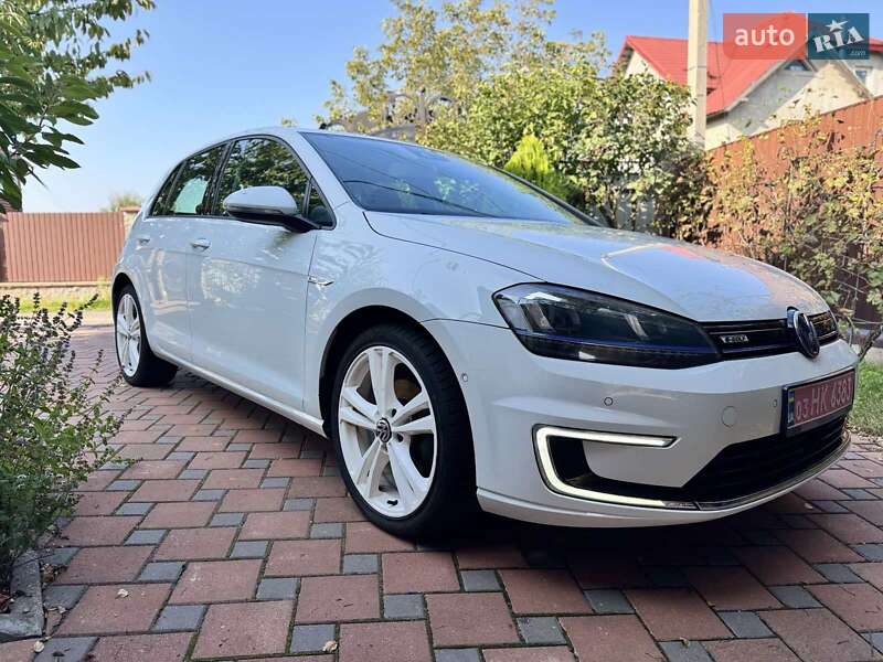 Volkswagen e-Golf 2014