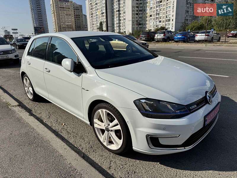 Volkswagen e-Golf 2014