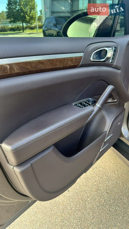 Porsche Cayenne 2013