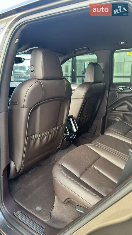 Porsche Cayenne 2013