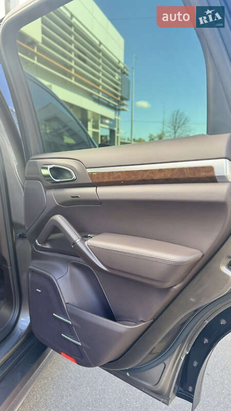 Porsche Cayenne 2013