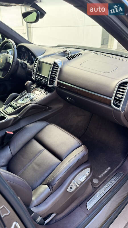 Porsche Cayenne 2013