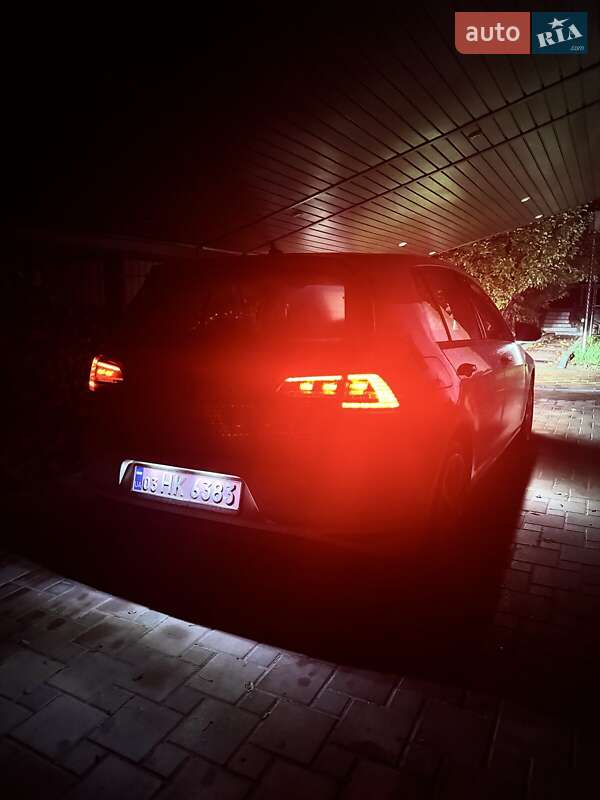 Volkswagen e-Golf 2014