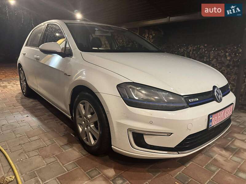 Volkswagen e-Golf 2014