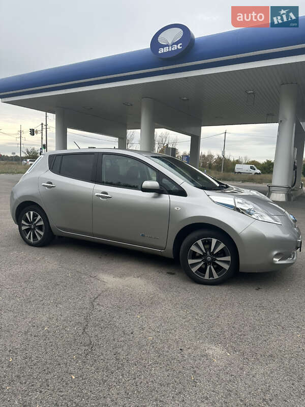 Nissan Leaf 2015