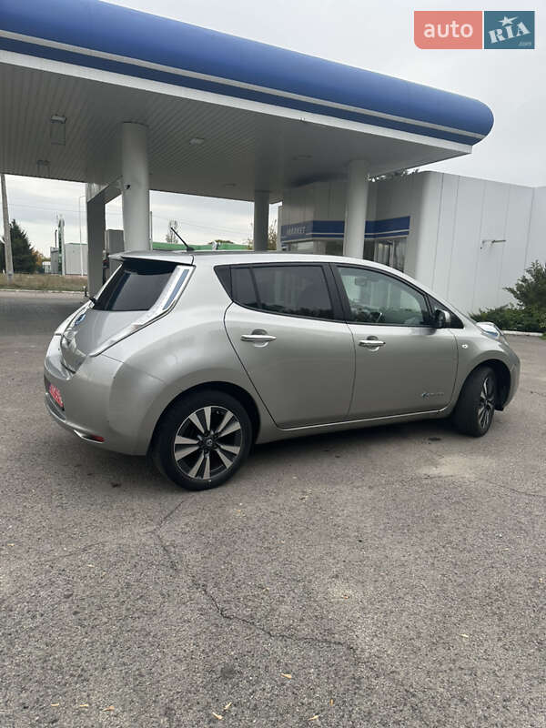 Nissan Leaf 2015