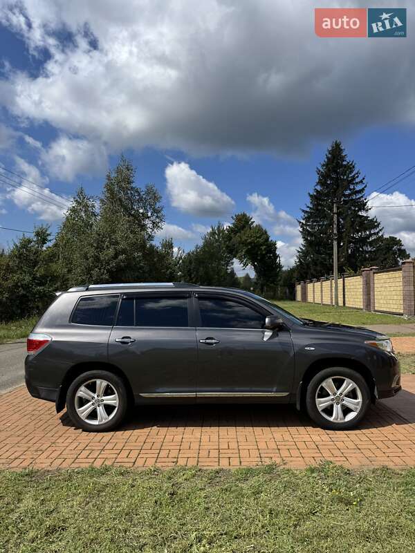 Toyota Highlander 2013