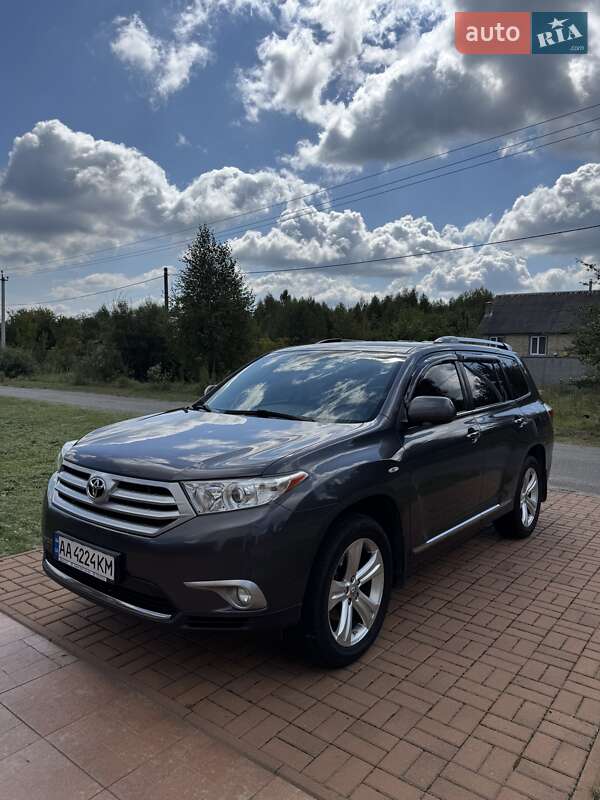Toyota Highlander 2013