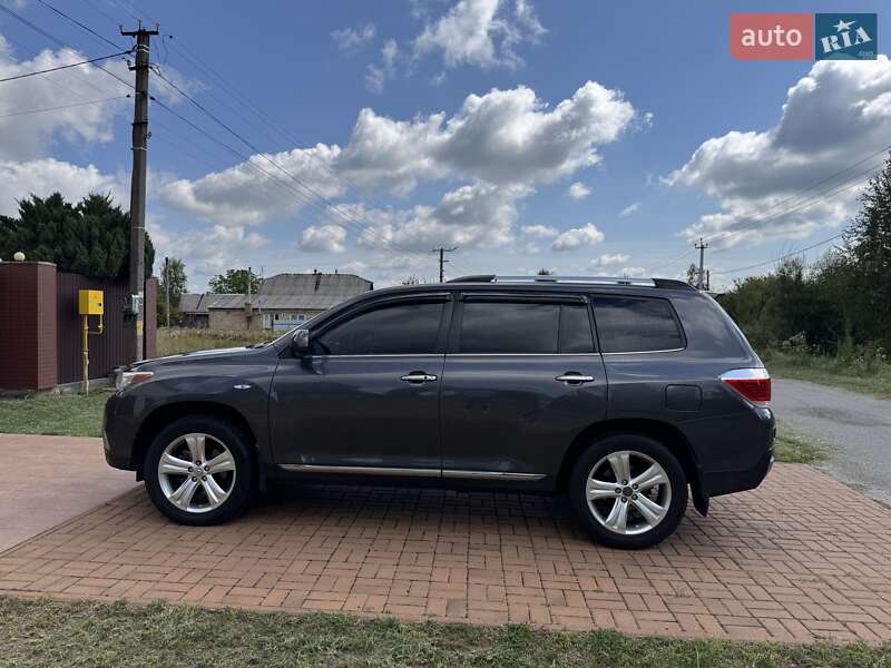 Toyota Highlander 2013