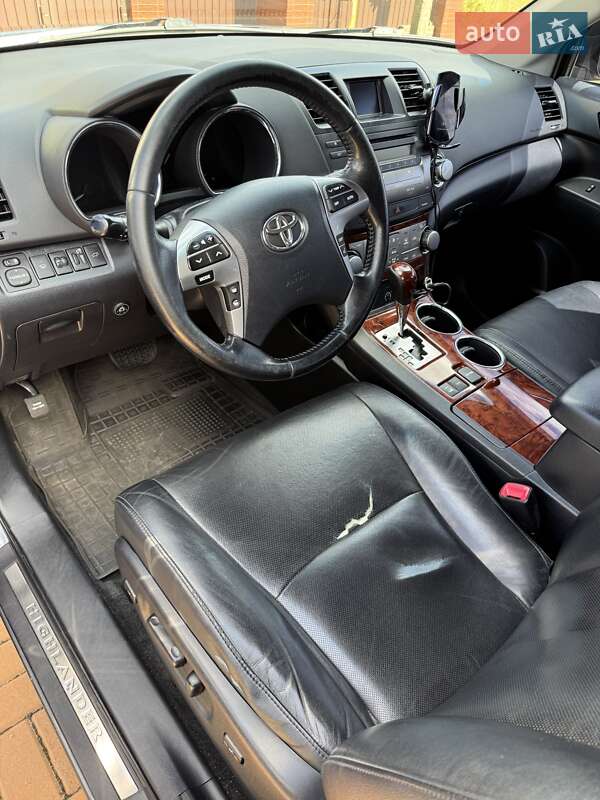 Toyota Highlander 2013