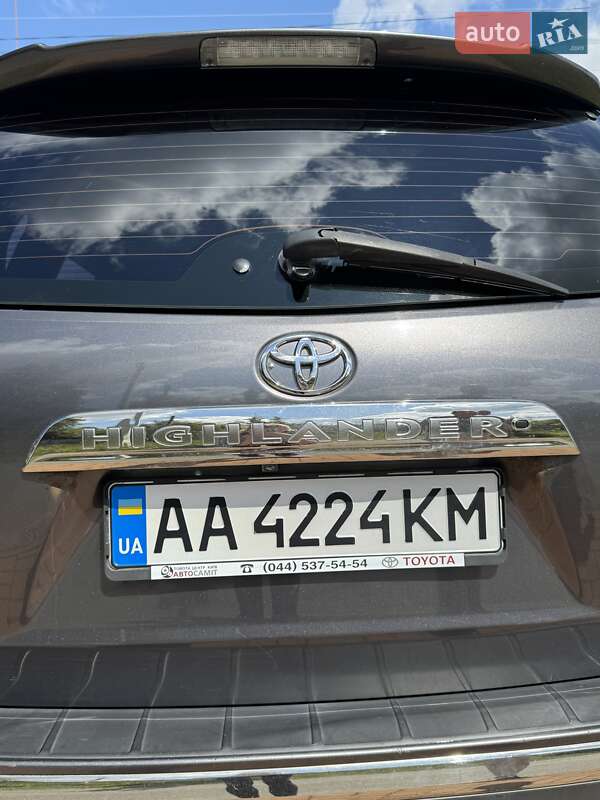 Toyota Highlander 2013