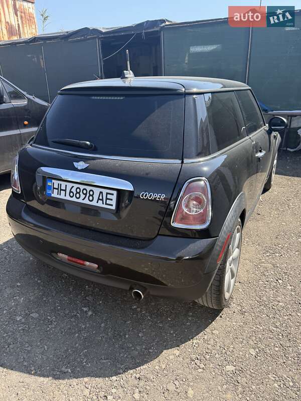 MINI Cooper 2012