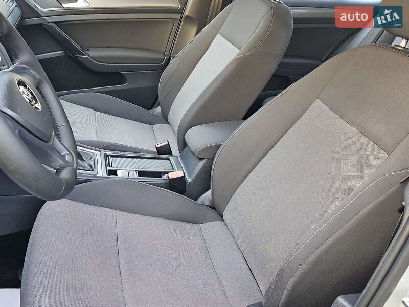 Volkswagen Golf 2014