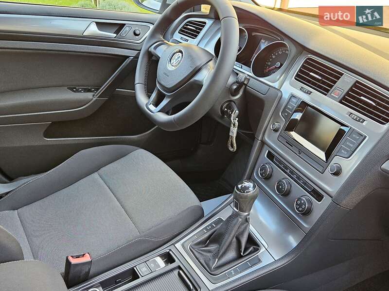 Volkswagen Golf 2014