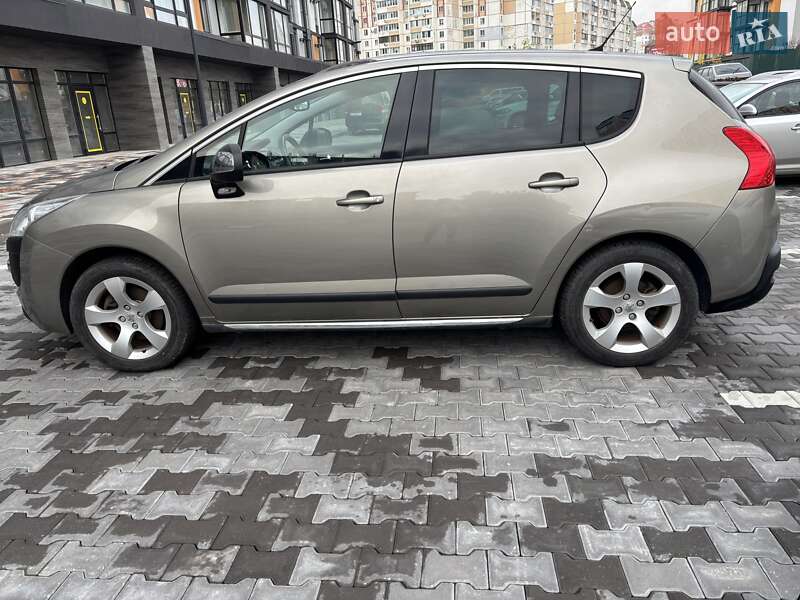 Peugeot 3008 2012
