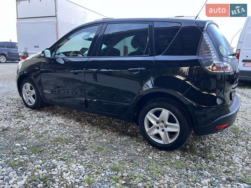 Renault Scenic 2012