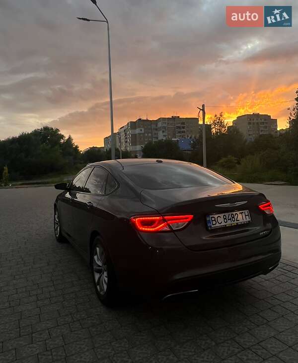 Chrysler 200 2015