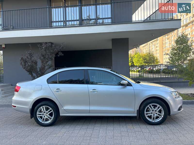 Volkswagen Jetta 2012